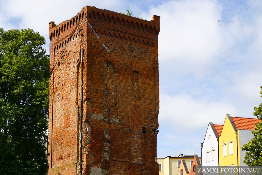 Wieża bramna w Braniewie przed renowacją