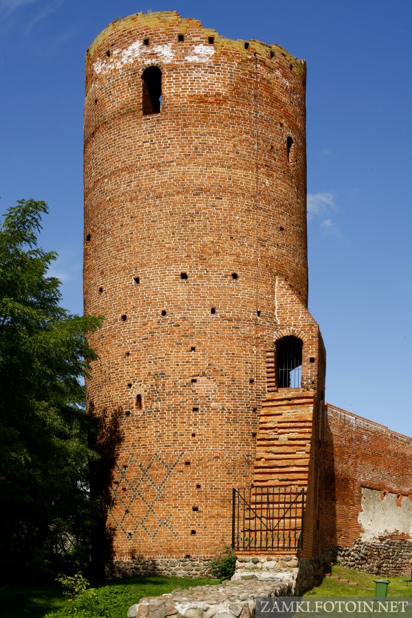 Zachodnia wieża w Czersku 